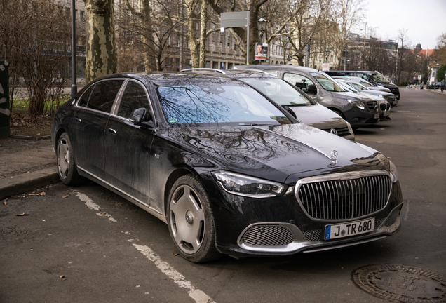 Mercedes-Maybach S 680 X223