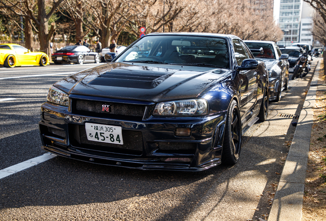 Nissan Skyline R34 GT-R