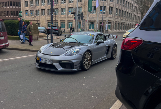 Porsche 718 Cayman GT4 RS Weissach Package Manthey Racing