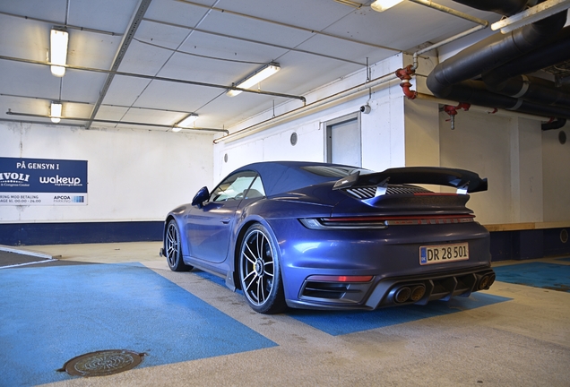 Porsche 992 Turbo S Cabriolet Brabus 820