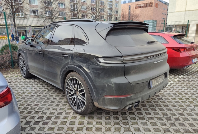 Porsche 9YA Cayenne Turbo E-Hybrid