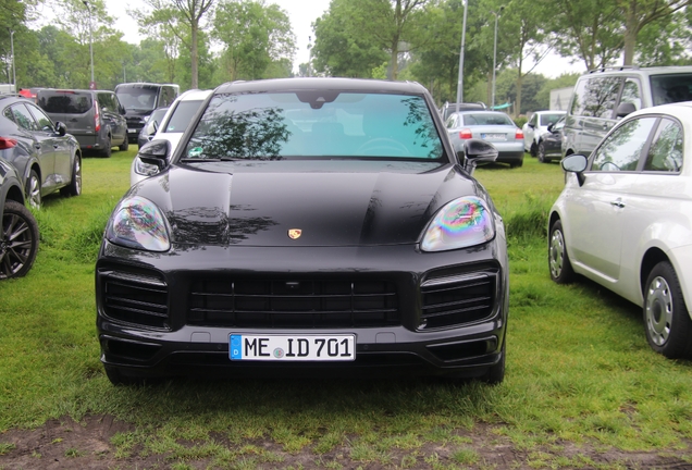 Porsche 9YA Cayenne GTS
