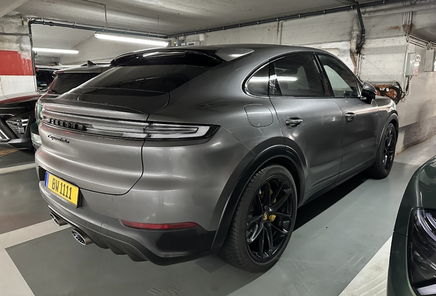 Porsche Cayenne Coupé Turbo E-Hybrid