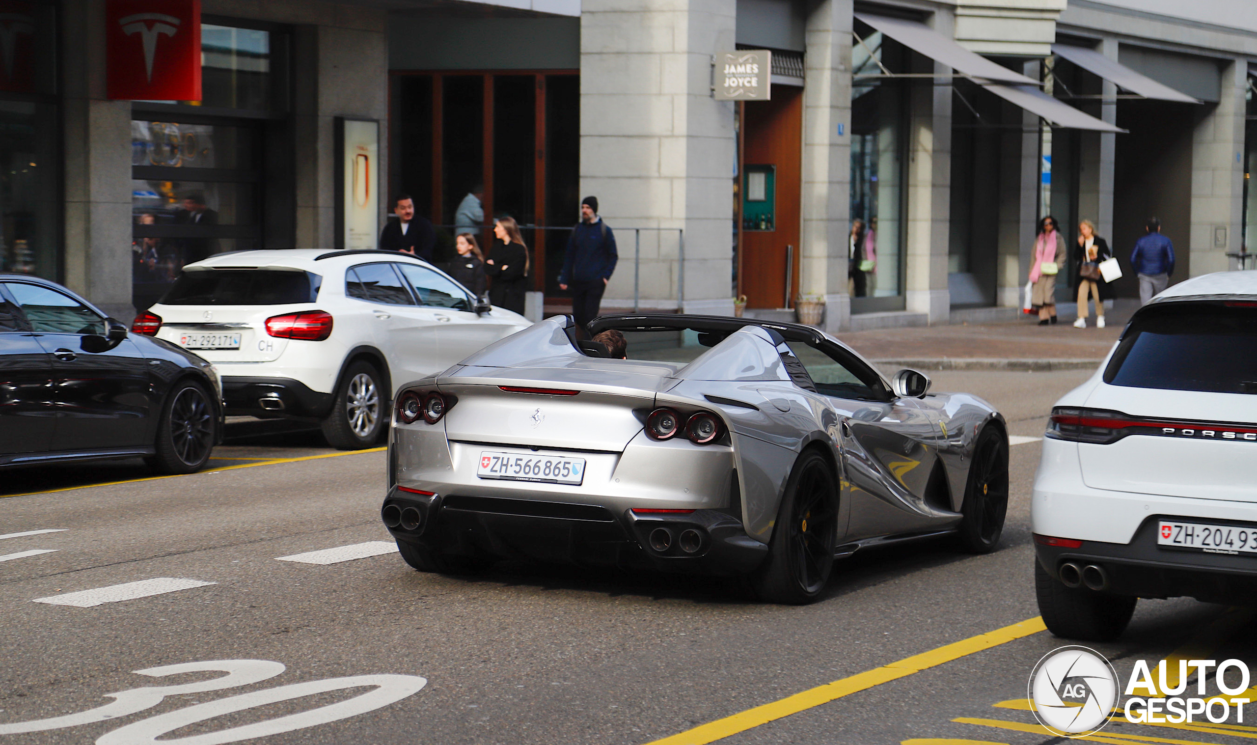 Ferrari 812 GTS