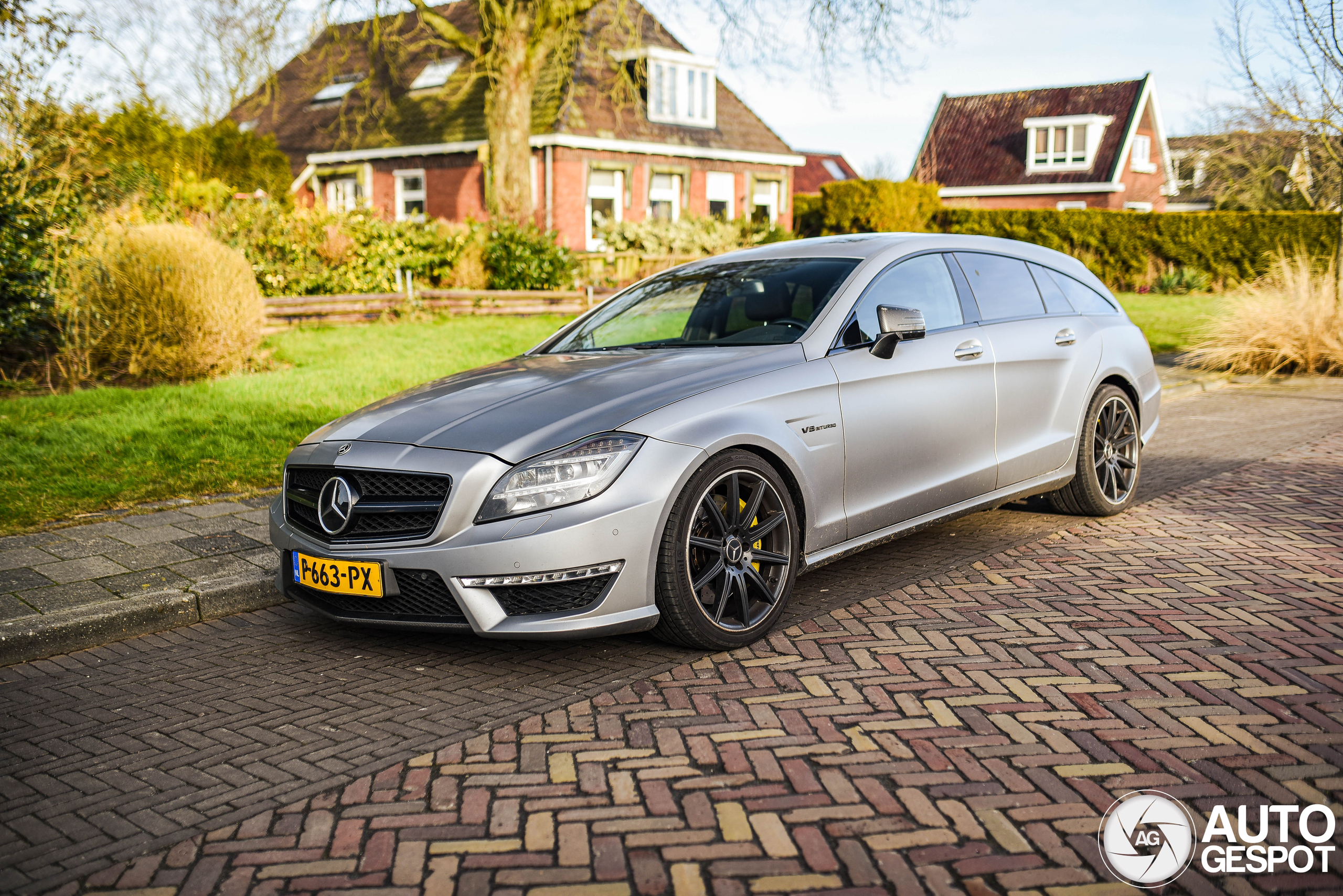 Mercedes-Benz CLS 63 AMG X218 Shooting Brake