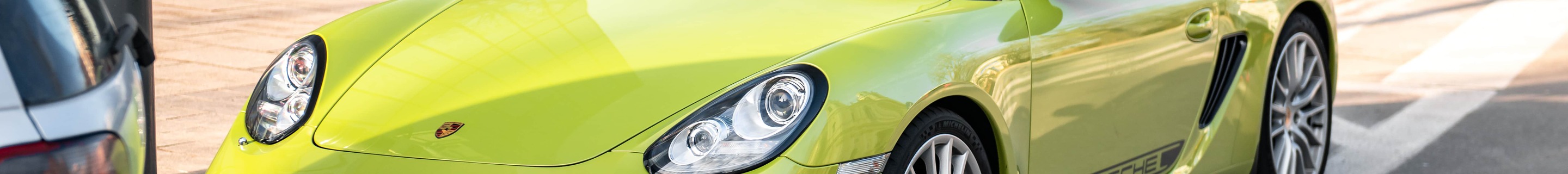 Porsche 987 Cayman R