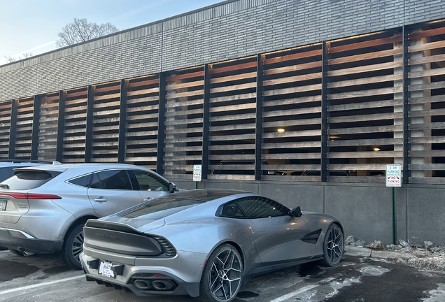 Aston Martin Vanquish 2025