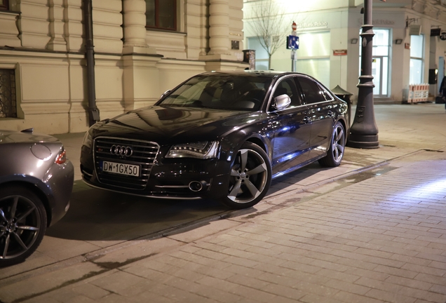 Audi S8 D4
