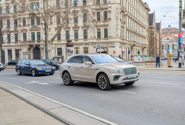 Bentley Bentayga Azure