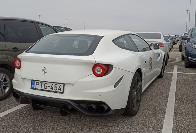 Ferrari FF