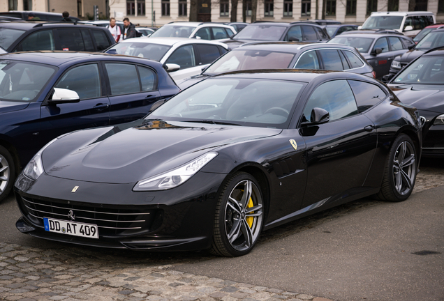 Ferrari GTC4Lusso
