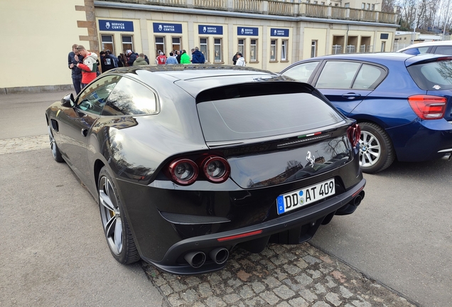 Ferrari GTC4Lusso