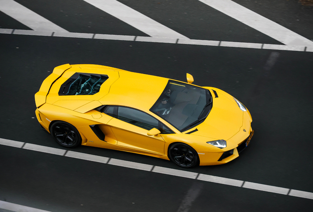 Lamborghini Aventador LP700-4