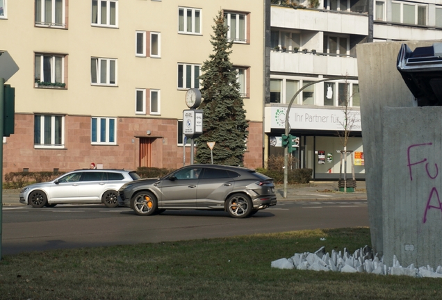 Lamborghini Urus S