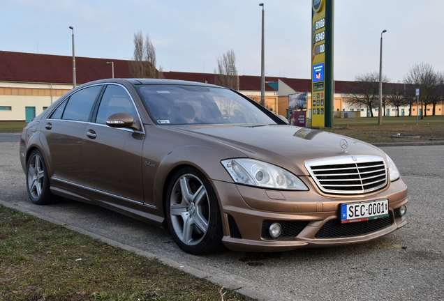 Mercedes-Benz S 63 AMG W221