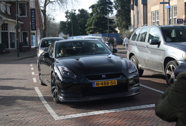 Nissan GT-R