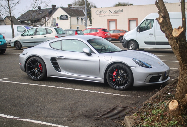 Porsche 718 Cayman S