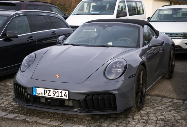 Porsche 992 Carrera 4 GTS Cabriolet MkII
