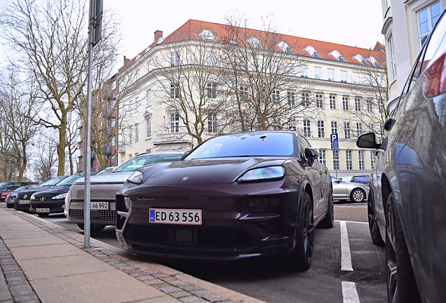 Porsche Macan EV Turbo