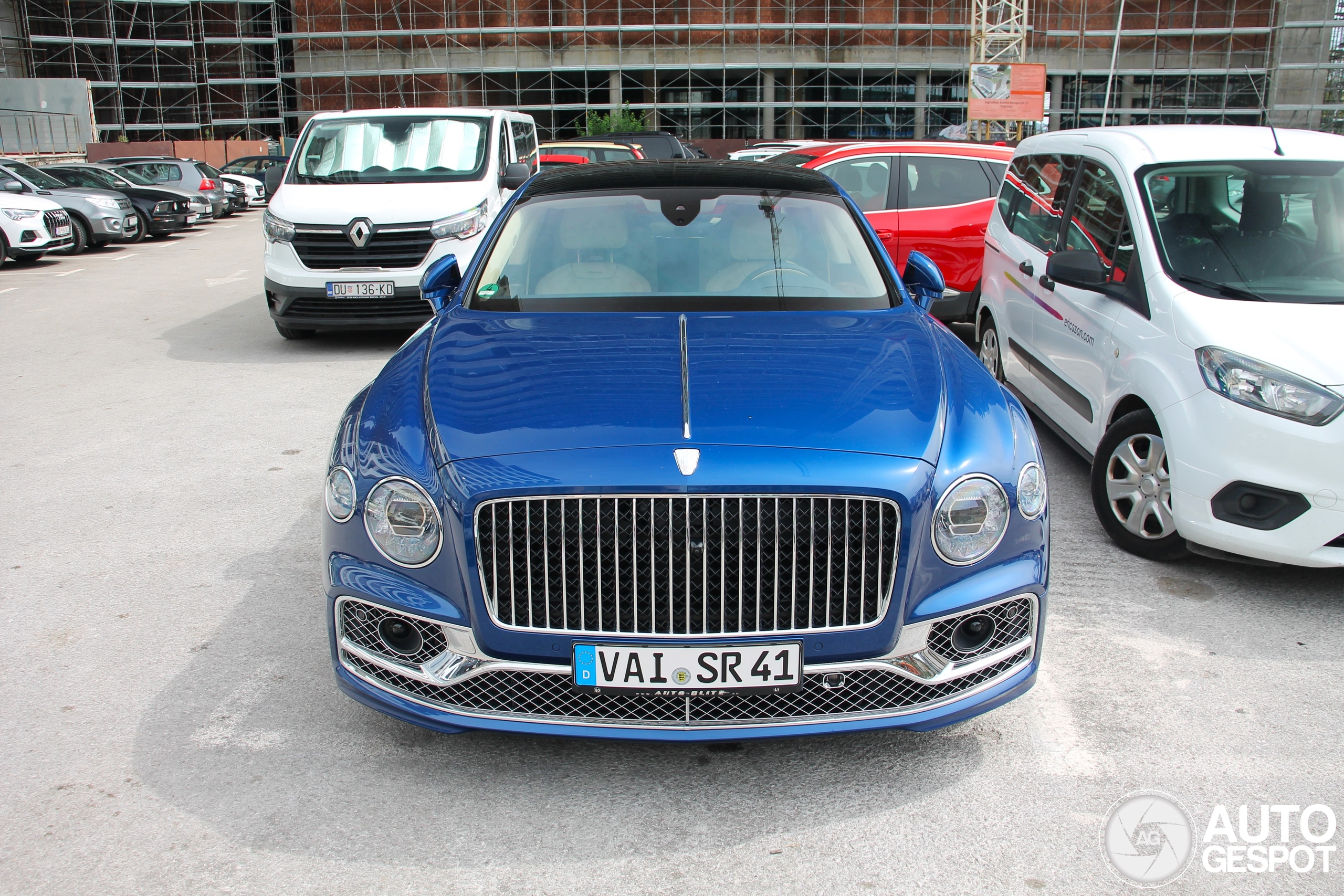 Bentley Flying Spur V8 Azure