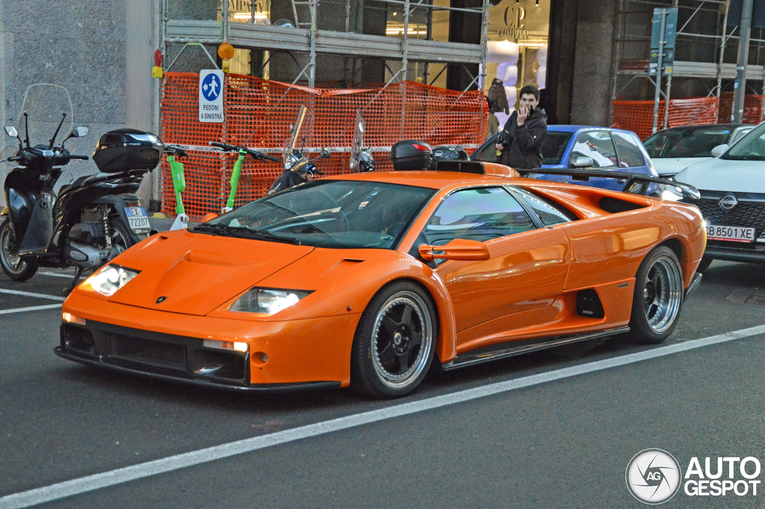 Zeldzame Lamborghini Diablo GT gespot in Milaan