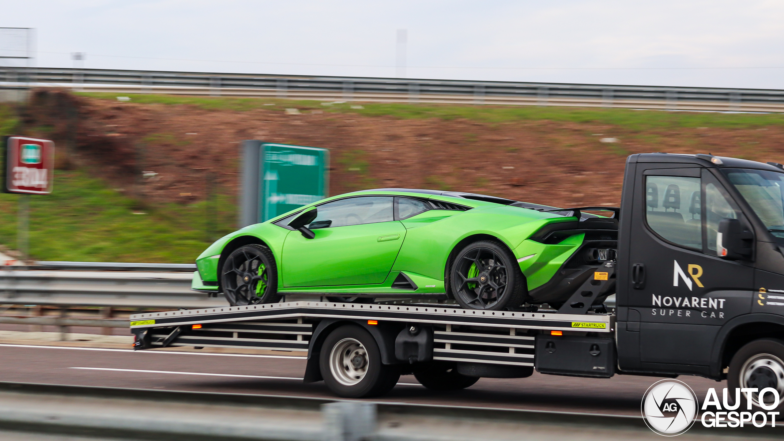 Lamborghini Huracán LP640-2 Tecnica