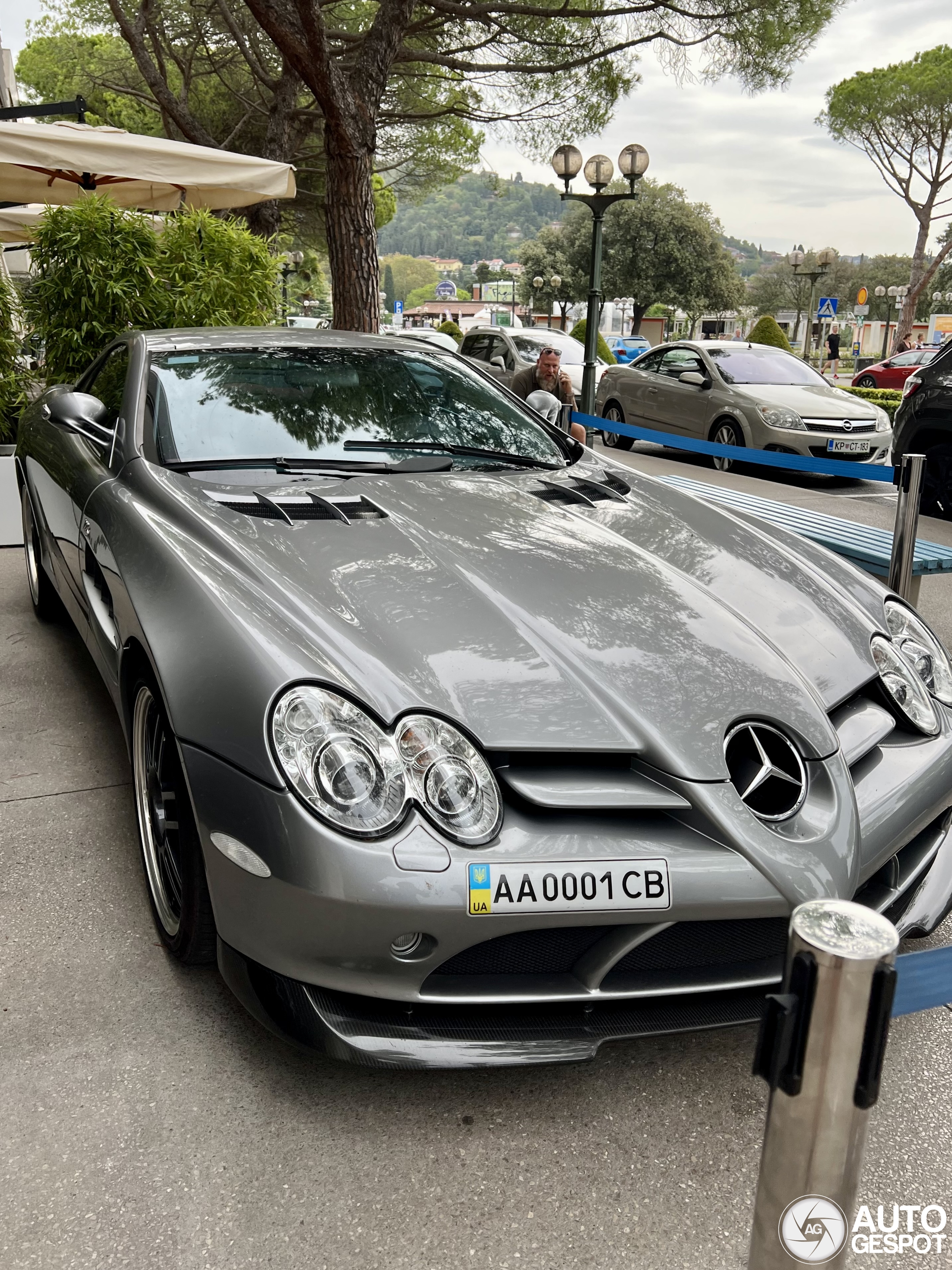 Mercedes-Benz SLR McLaren