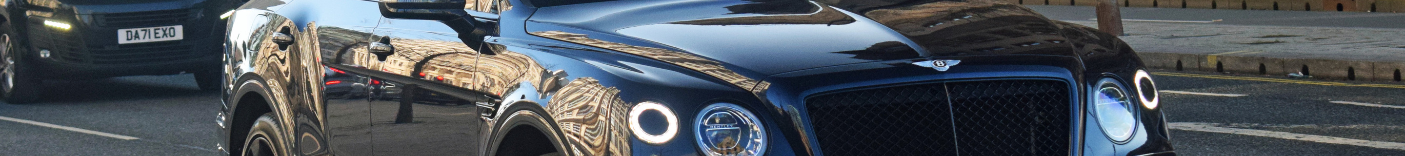 Bentley Bentayga V8