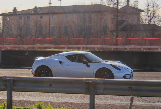 Alfa Romeo 4C Coupé