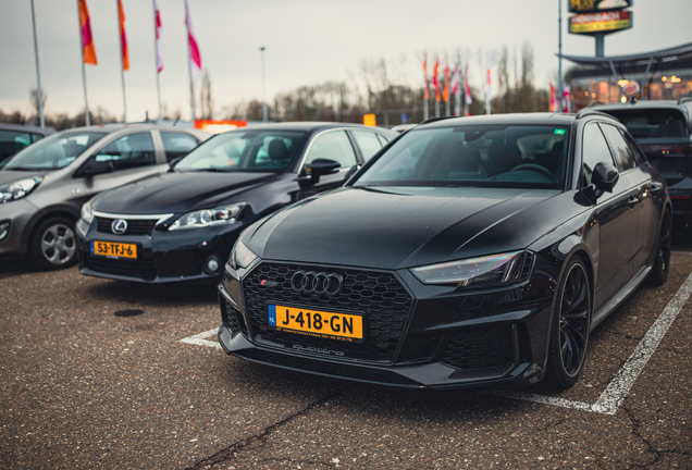 Audi RS4 Avant B9