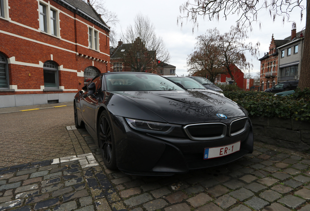 BMW i8 Roadster