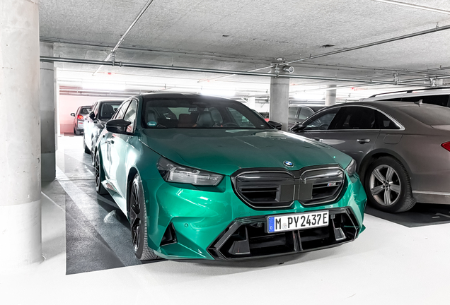BMW M5 G90