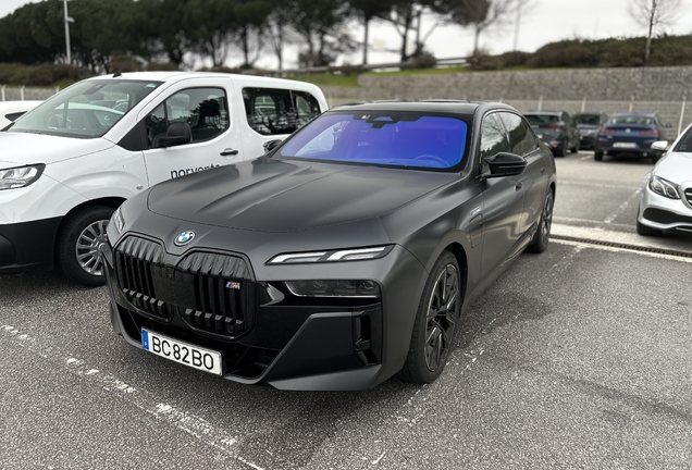 BMW M760e xDrive