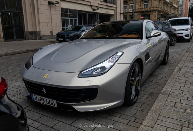 Ferrari GTC4Lusso