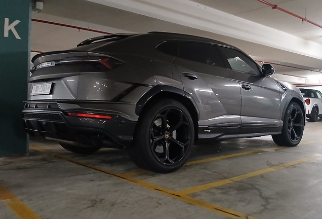 Lamborghini Urus S