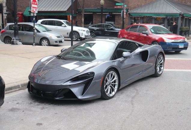 McLaren Artura Spider