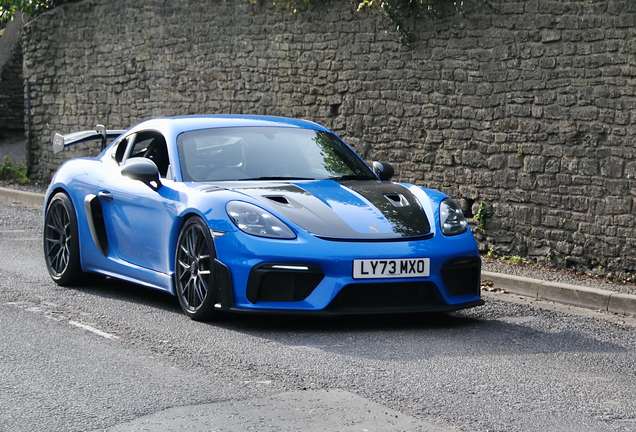 Porsche 718 Cayman GT4 RS Weissach Package