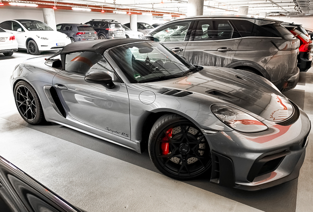 Porsche 718 Spyder RS Weissach Package