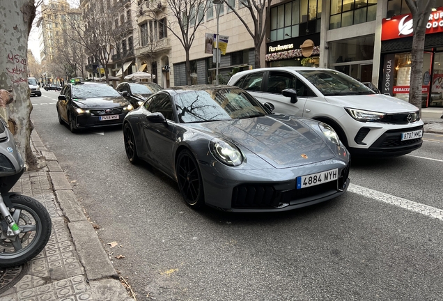 Porsche 992 Carrera 4 GTS MkII