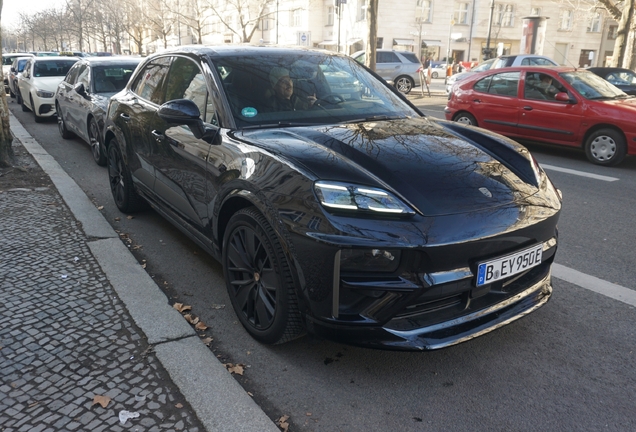 Porsche Macan EV Turbo