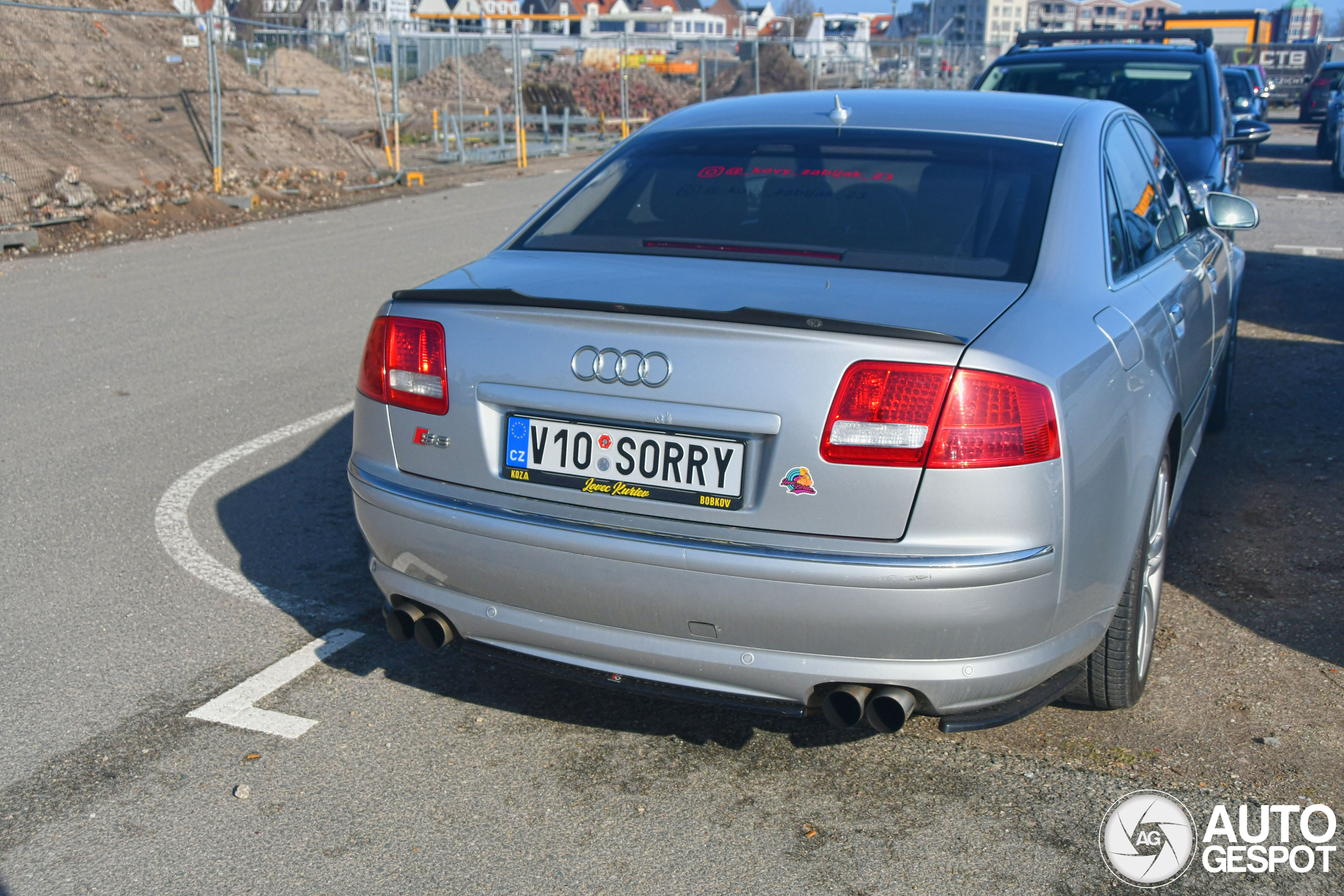 Audi-rijder biedt zijn excuses aan op een bijzondere manier