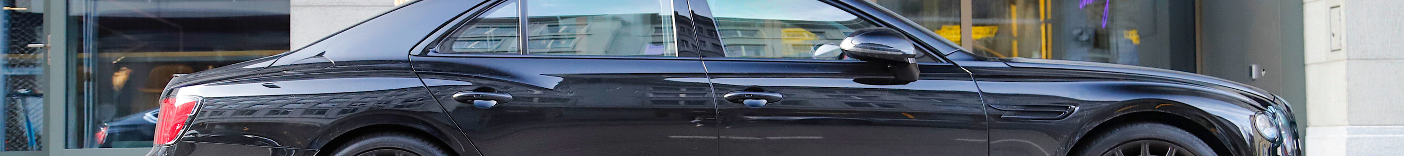 Bentley Flying Spur V8 2021