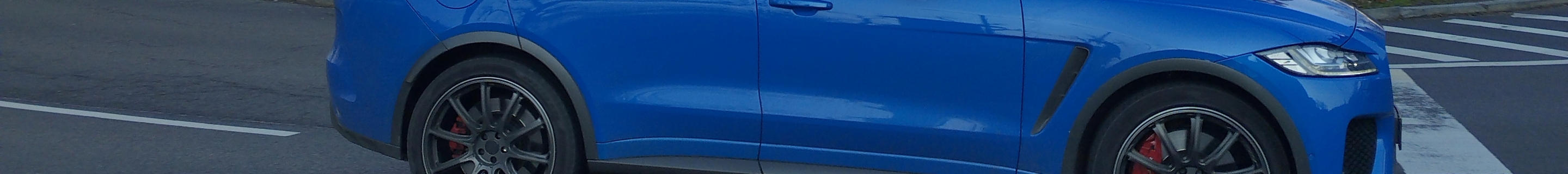 Jaguar F-PACE SVR