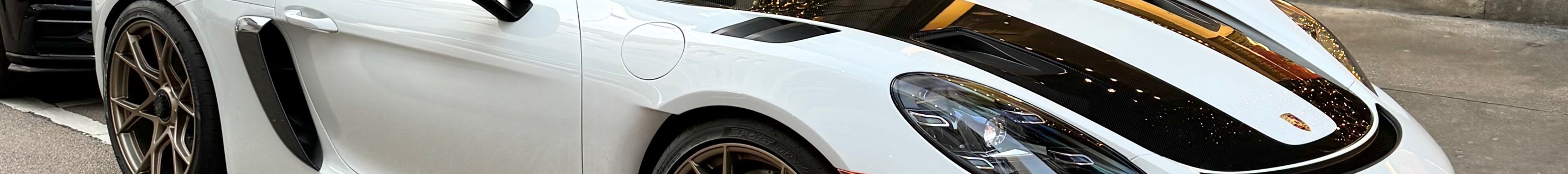Porsche 718 Spyder RS Weissach Package