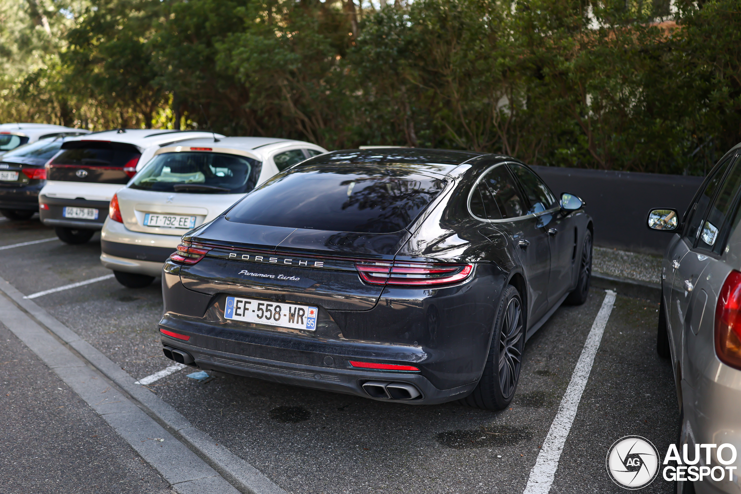 Porsche 971 Panamera Turbo Executive