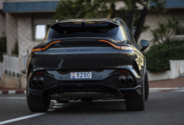 Aston Martin DBX707