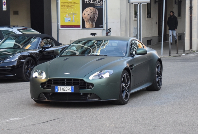 Aston Martin V8 Vantage S