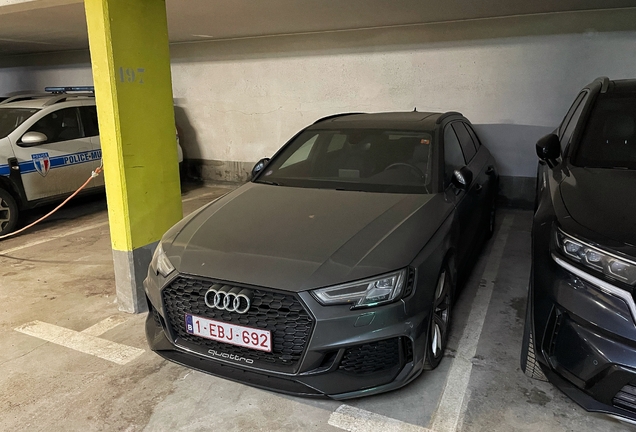 Audi RS4 Avant B9