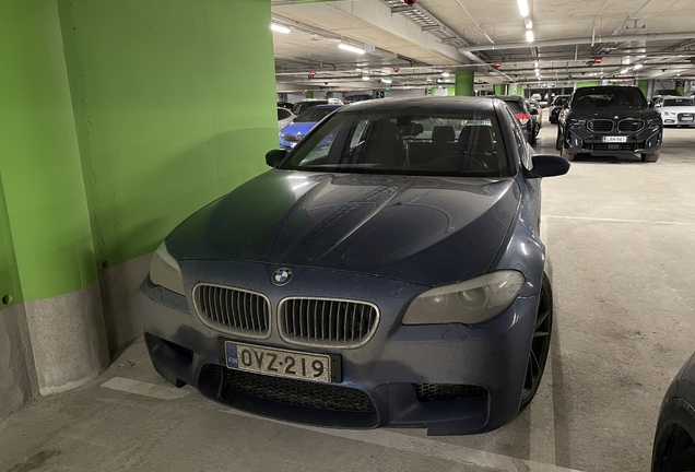 BMW M5 F10 2011