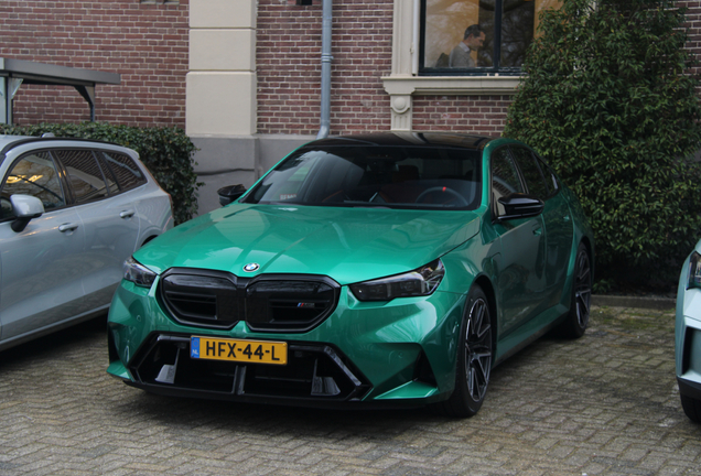 BMW M5 G90